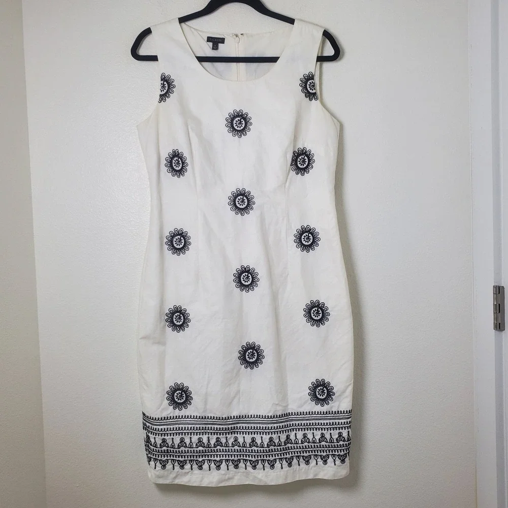 Talbots Cream White Cotton Embroidered Sheath Dress Size 8 Black Border‎